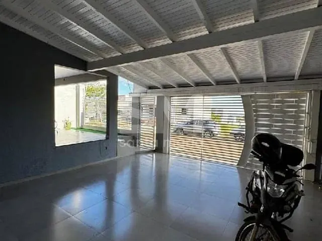 Casa com 240m² 5 quartos e 4 banheiros, à venda, no bairro Desbravador em Chapecó