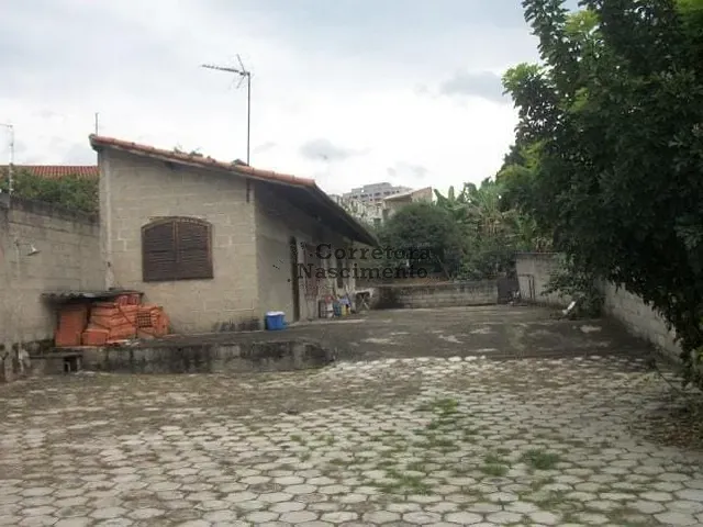 Casa com 1004m² 3 quartos e 2 banheiros, à venda, no bairro Jardim Califórnia em Jacareí