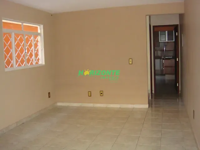 Casa com 125m² 3 quartos e 2 banheiros, à venda, no bairro Jardim das Indústrias em São José dos Campos