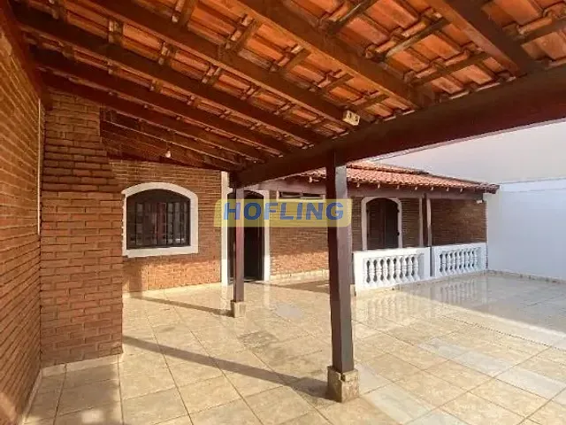 Casa com 250m² 2 quartos e 1 banheiro, à venda, no bairro Jardim Novo em Rio Claro