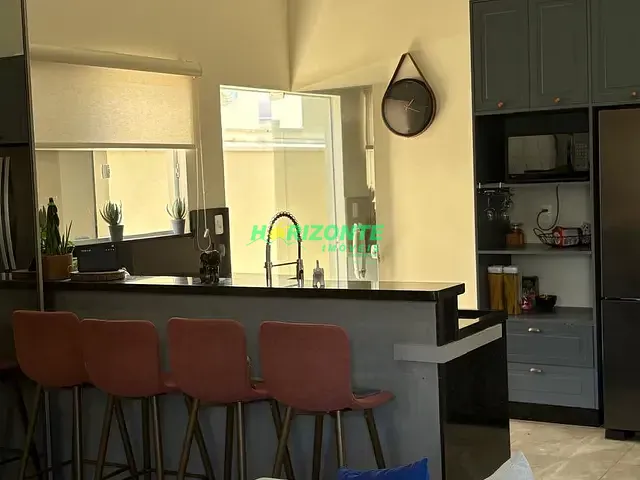 Casa com 300m² 3 quartos e 3 banheiros, à venda, no bairro Terras do Vale em Caçapava