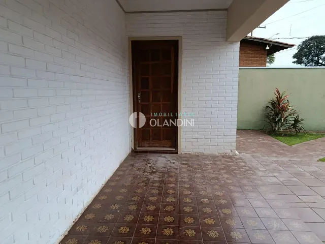 Casa com 444m² 3 quartos e 1 banheiro, para alugar, no bairro Centro em Artur Nogueira