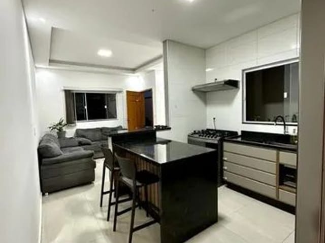 Casa com 200m² 2 quartos e 2 banheiros, à venda, no bairro Parque das Palmeiras em Pindamonhangaba