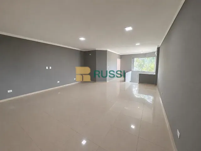 Casa com 950m² 4 quartos e 6 banheiros, à venda ou para alugar, no bairro Urbanova em São José dos Campos