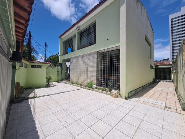 Casa 3 quartos e 3 banheiros, à venda, no bairro Casa Amarela em Recife