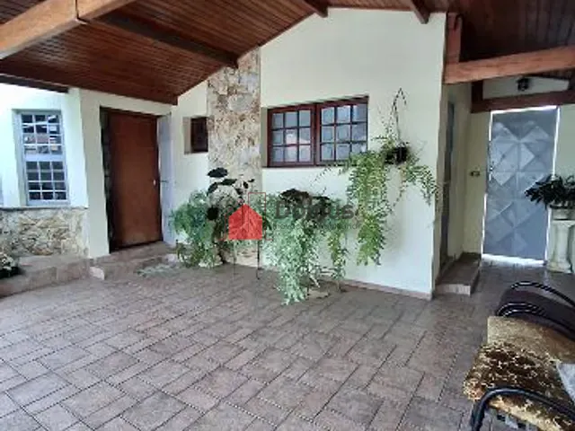 Casa 3 quartos e 1 banheiro, à venda, no bairro Jardim das Nações em Taubaté