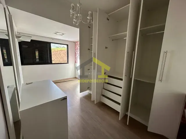 Casa com 507m² 4 quartos e 5 banheiros, à venda, no bairro Santa Cruz em Itatiba