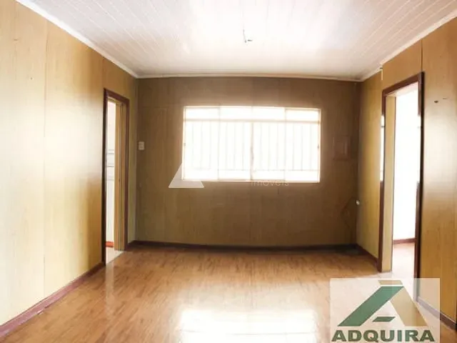 Casa com 462m² 3 quartos e 2 banheiros, à venda, no bairro Uvaranas em Ponta Grossa
