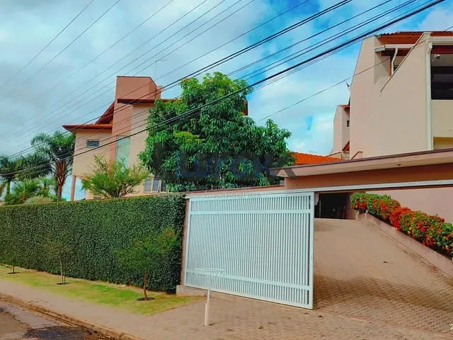 Casa com 581m² 4 quartos e 4 banheiros, à venda, no bairro Jardim São Francisco em Valinhos