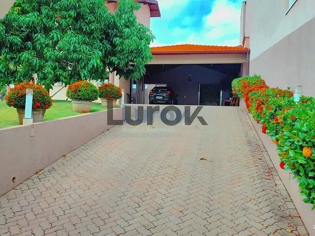 Casa com 581m² 4 quartos e 4 banheiros, à venda, no bairro Jardim São Francisco em Valinhos