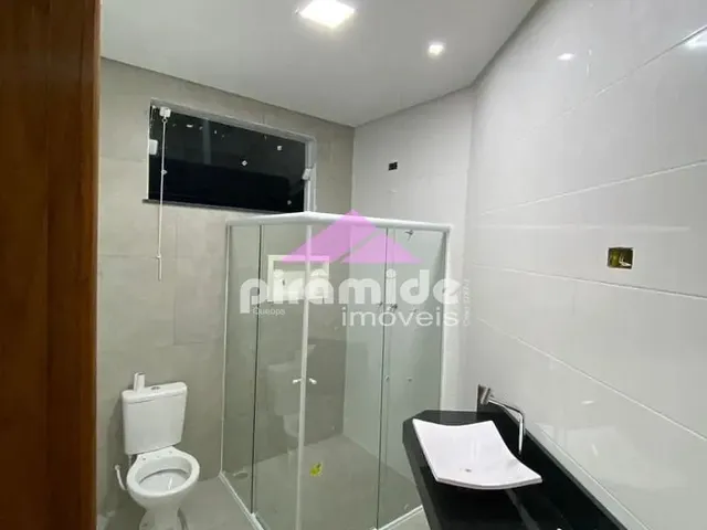 Casa com 250m² 3 quartos e 2 banheiros, à venda, no bairro Residencial Ana Maria em São José Dos Campos