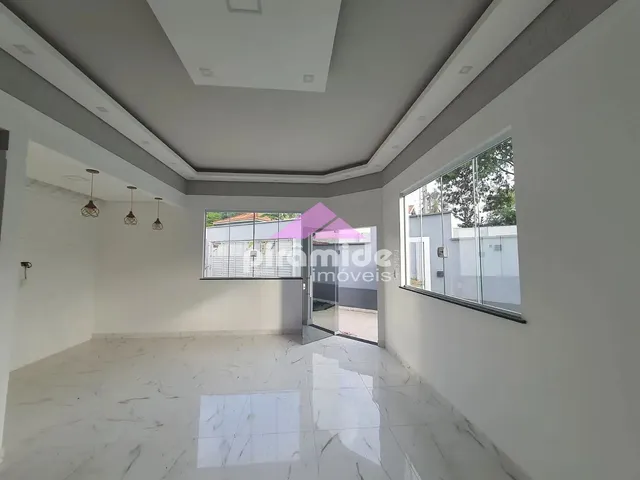 Casa com 250m² 3 quartos e 2 banheiros, à venda, no bairro Residencial Ana Maria em São José Dos Campos