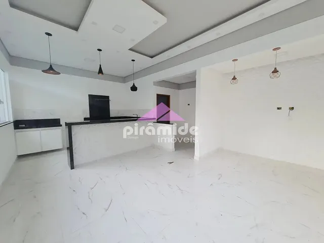 Casa com 250m² 3 quartos e 2 banheiros, à venda, no bairro Residencial Ana Maria em São José Dos Campos