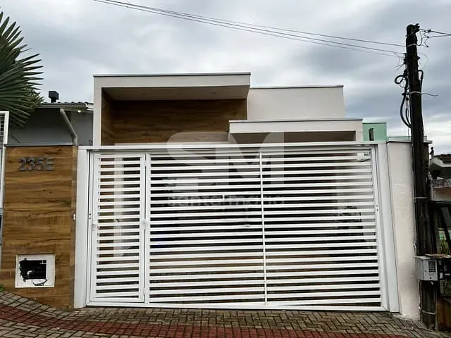 Casa com 360m² 2 quartos e 2 banheiros, à venda, no bairro São Lucas em Chapecó