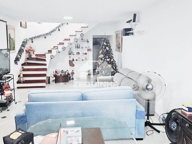 Casa à venda com 3 quartos, 235m² - Foto 14