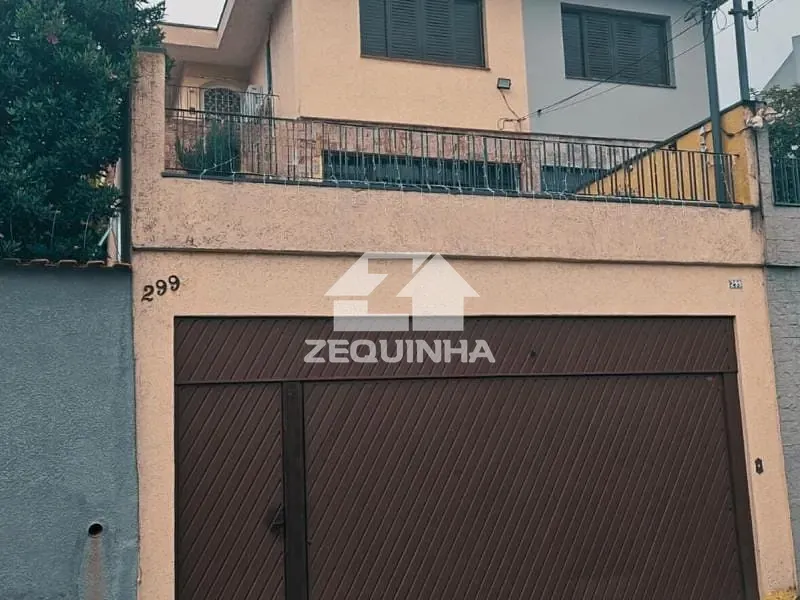 Casa, 3 quartos, 235 m² - Foto 1