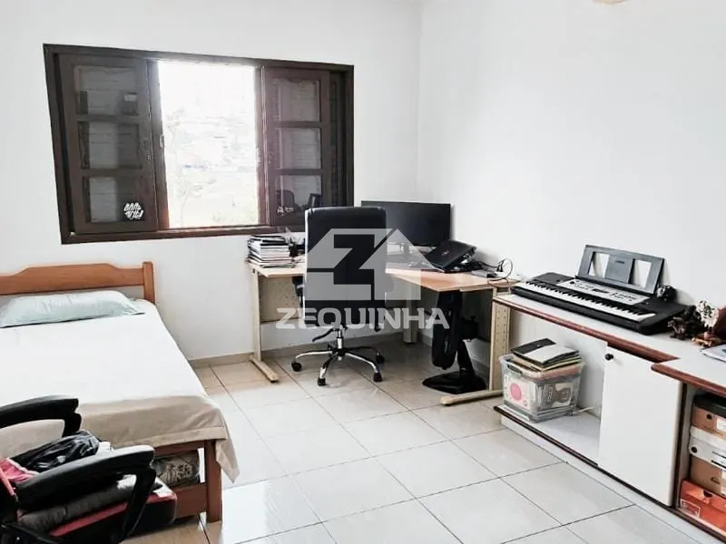 Casa, 3 quartos, 235 m² - Foto 10