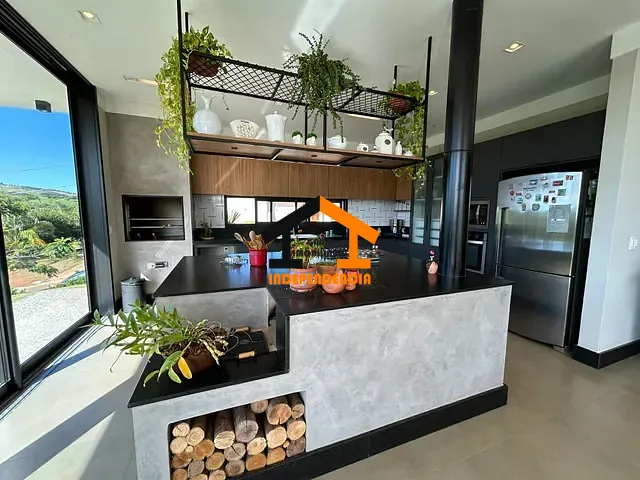 Casa com 1700m² 3 quartos e 3 banheiros, à venda, no bairro Residencial Terras Nobres em Itatiba