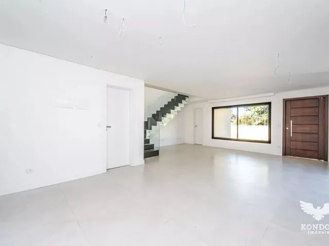 Casa com 128m² 3 quartos e 3 banheiros, à venda, no bairro Santa Cândida em Curitiba