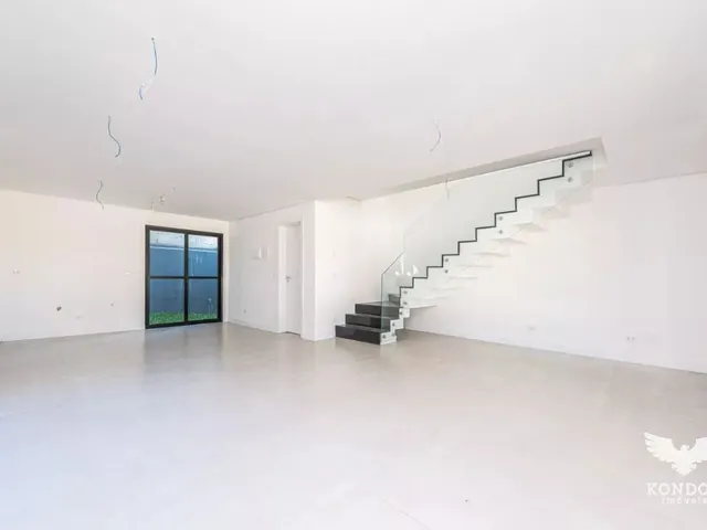 Casa com 128m² 3 quartos e 3 banheiros, à venda, no bairro Santa Cândida em Curitiba