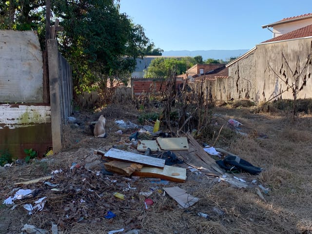 Casa com 250m², à venda, no bairro Jardim Eloyna em Pindamonhangaba