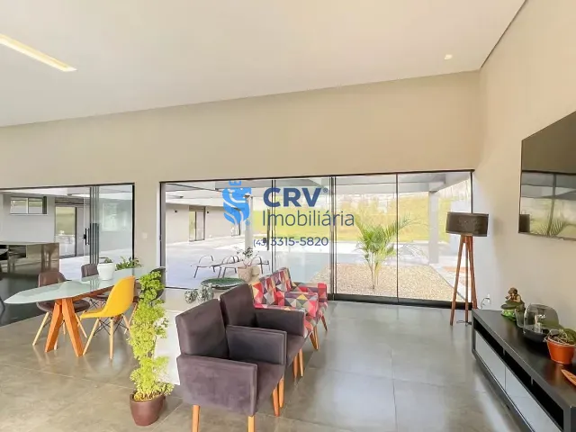 Casa com 1350m² 4 quartos e 5 banheiros, à venda, no bairro Loteamento Terras de Canaã em Cambé