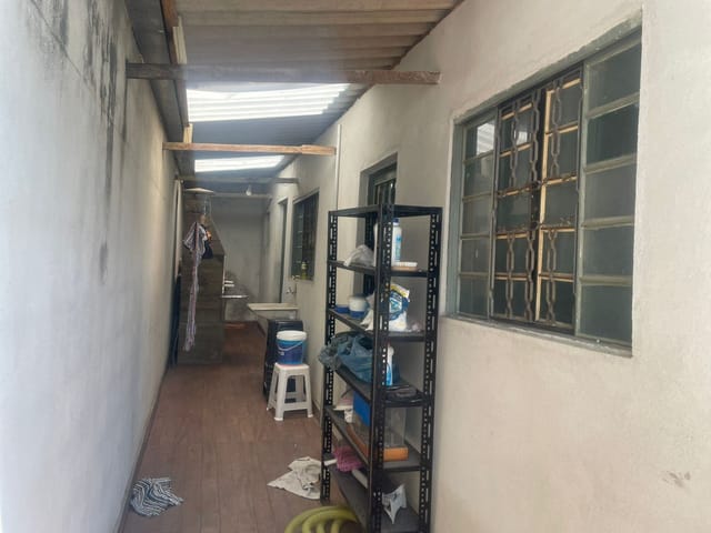 Casa 1 quarto e 1 banheiro, à venda, no bairro Conjunto Residencial Araretama em Pindamonhangaba