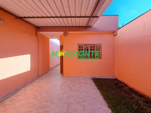 Casa 2 quartos e 2 banheiros, à venda, no bairro Vila Rossi em São José dos Campos