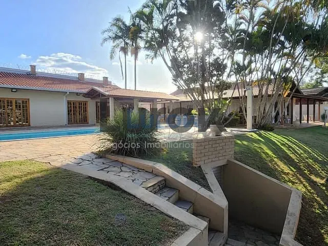 Casa com 2044m² 4 quartos e 2 banheiros, à venda, no bairro Condomínio Parque Residencial Maison Blanche em Valinhos