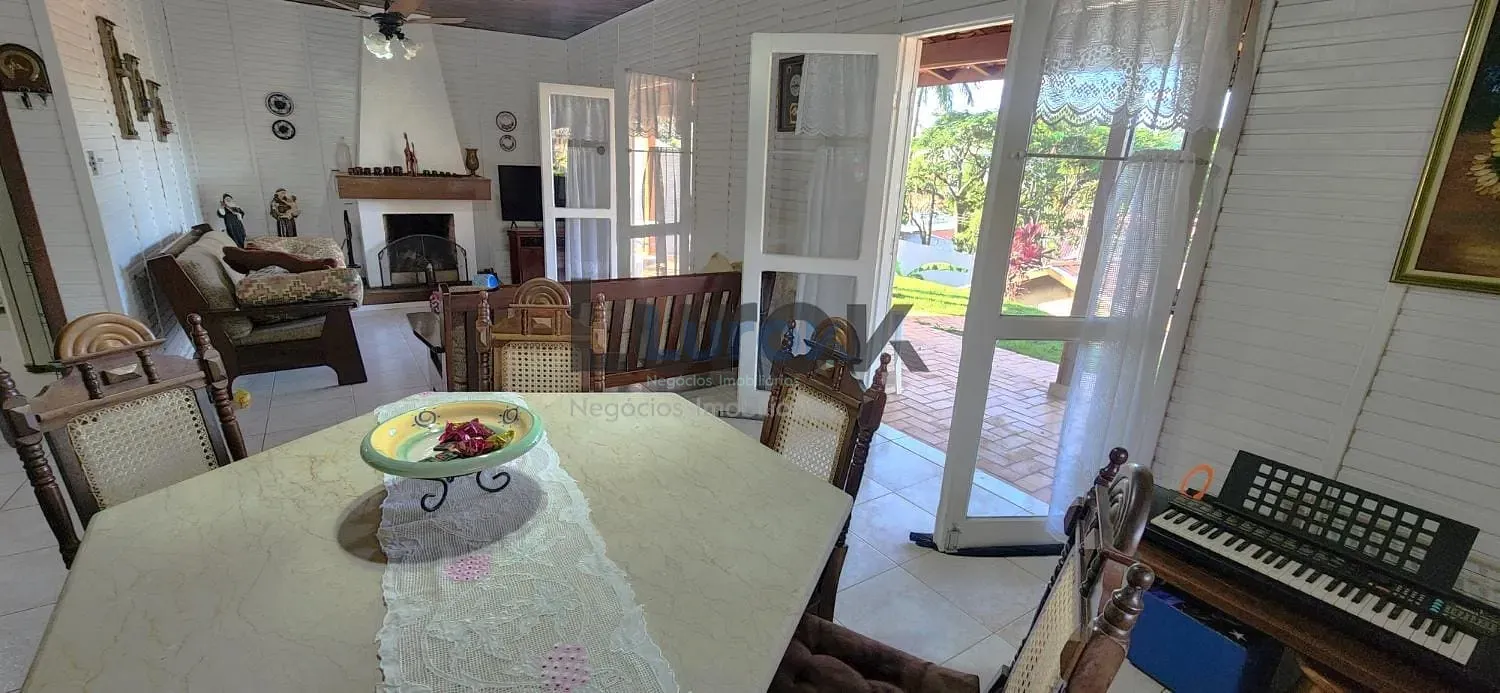 Casa, 4 quartos, 310 m² - Foto 2