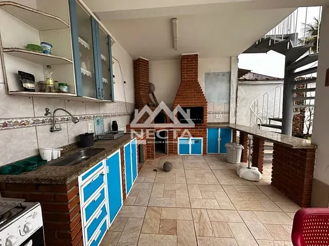 Casa com 360m² 3 quartos e 3 banheiros, à venda, no bairro Martim de Sá em Caraguatatuba