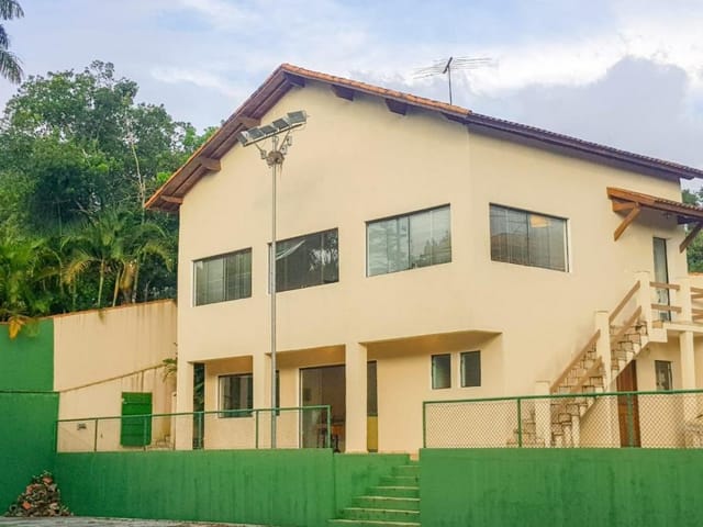 Casa com 1138m² 1 quarto e 2 banheiros, à venda, no bairro Transurb em Itapevi