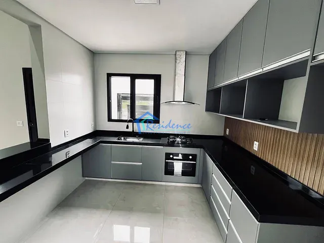 Casa com 150m² 3 quartos e 2 banheiros, à venda, no bairro Jardim Bom Sucesso em Indaiatuba