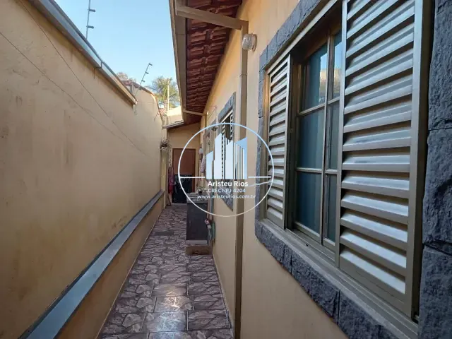 Casa com 200m² 3 quartos e 2 banheiros, à venda, no bairro Cidade Foch em Pouso Alegre