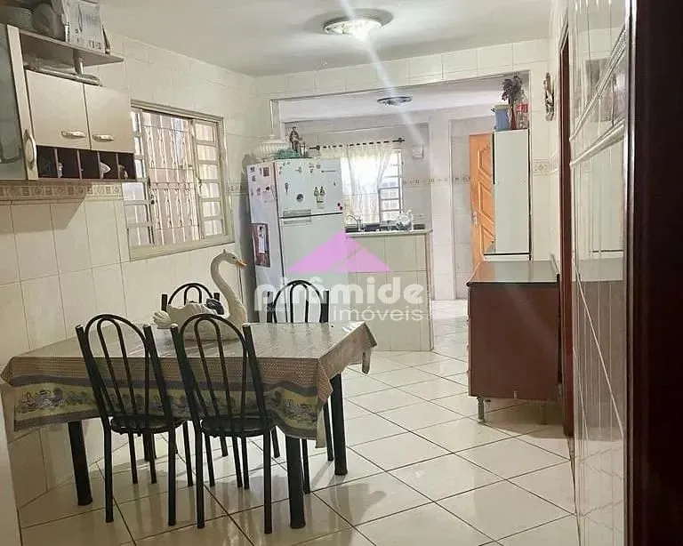 Casa, 3 quartos, 209 m² - Foto 4