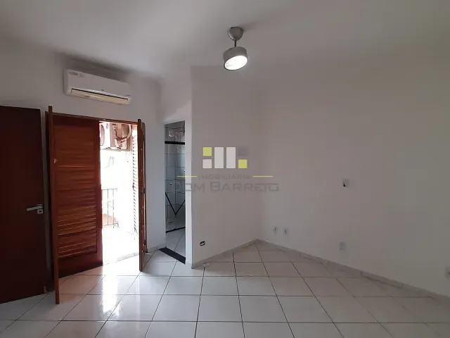 Casa 3 quartos e 2 banheiros, à venda, no bairro Conjunto Habitacional Angelo Tomazin em Sumaré