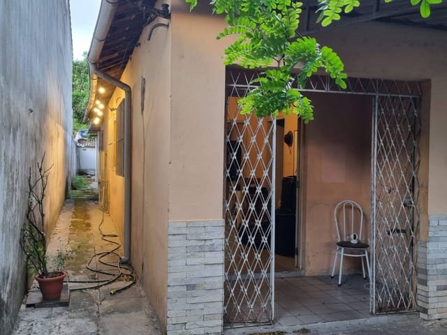 Casa 2 quartos e 2 banheiros, à venda, no bairro Arruda em Recife