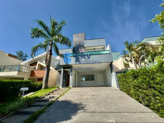 Casa com 260m² 3 quartos e 6 banheiros, à venda, no bairro H.U. em Londrina
