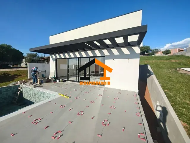 Casa com 420m² 3 quartos e 3 banheiros, à venda, no bairro Portal San Giovanni em Itatiba