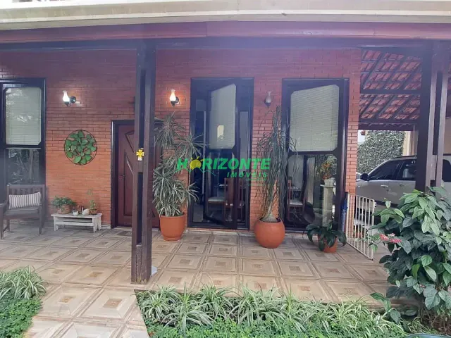 Casa 4 quartos e 7 banheiros, à venda, no bairro Jardim Esplanada em São José dos Campos