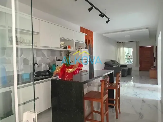 Casa com 185m² 3 quartos e 2 banheiros, à venda, no bairro Portal dos Pássaros em São José dos Campos