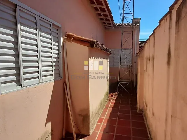Casa com 250m² 3 quartos e 2 banheiros, à venda, no bairro Centro em Sumaré