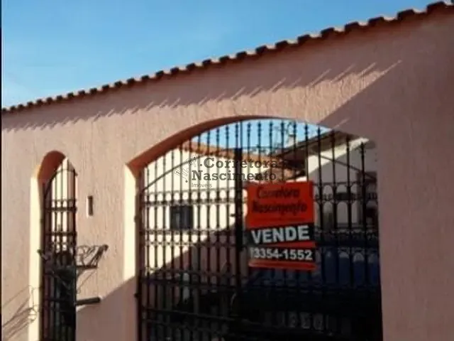 Casa com 260m² 4 quartos e 2 banheiros, à venda, no bairro Parque Califórnia em Jacareí