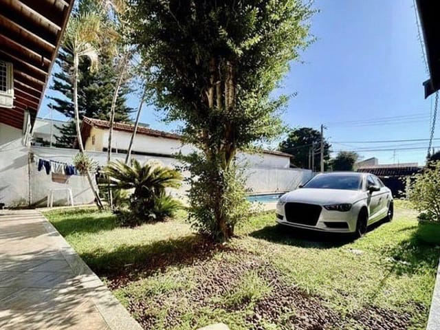 Casa com 450m² 2 quartos e 3 banheiros, à venda, no bairro Nossa Senhora do Perpétuo Socorro em Pindamonhangaba
