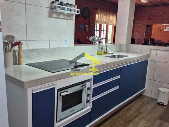Casa com 2000m² 3 quartos e 3 banheiros, à venda, no bairro Capela do Barreiro em Itatiba