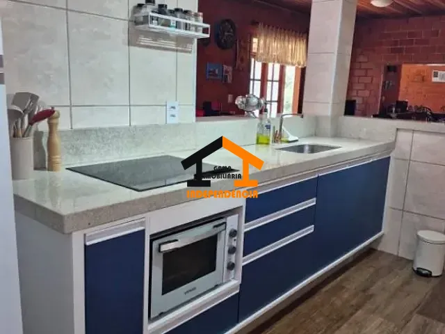 Casa com 2000m² 3 quartos e 3 banheiros, à venda, no bairro Capela do Barreiro em Itatiba
