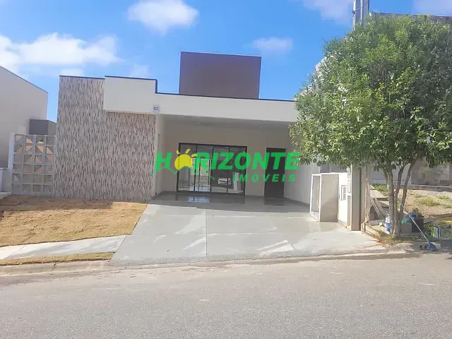 Casa 3 quartos e 3 banheiros, à venda, no bairro Residencial Colinas em Caçapava