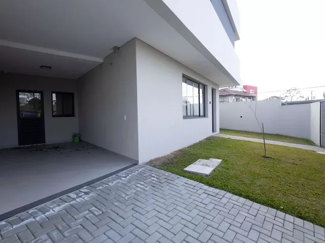Casa 3 quartos e 5 banheiros, à venda, no bairro Santa Felicidade em Curitiba