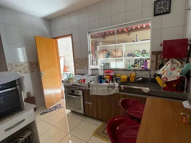 Casa com 150m² 2 quartos e 2 banheiros, à venda, no bairro Guarujá Park em Trindade