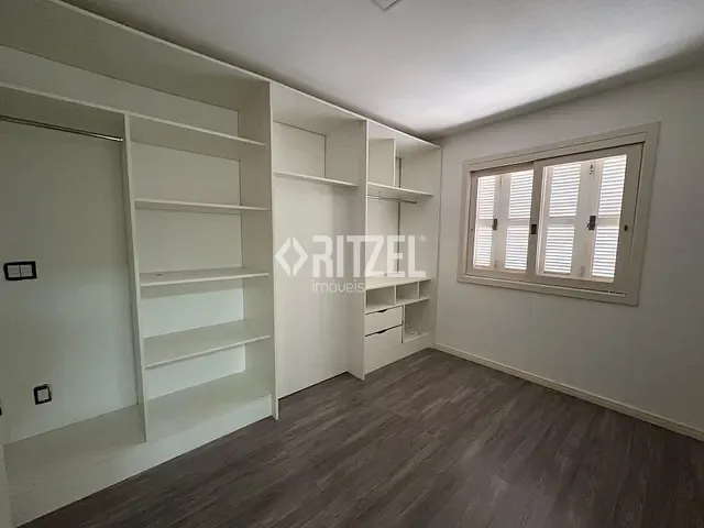 Casa 3 quartos e 3 banheiros, à venda, no bairro Boa Vista em Novo Hamburgo